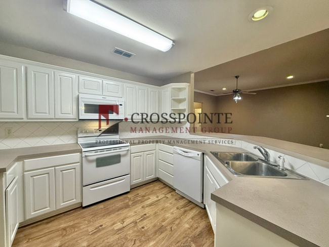 Building Photo - Tour Today! 4 Bedroom 2 Bathroom Home in Lindale!