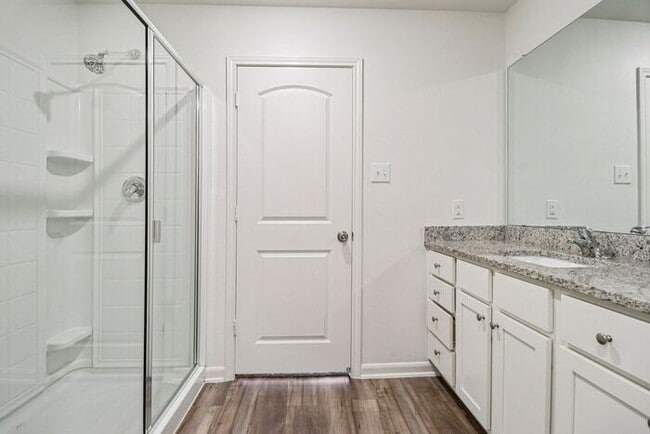 Building Photo - 712 Trinity Trl