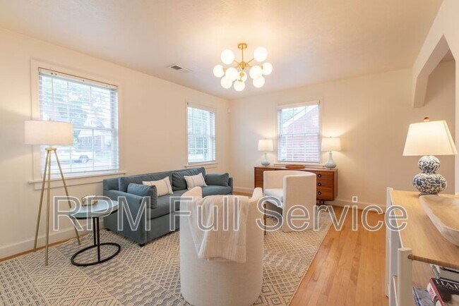 Building Photo - 2602 Acklen Ave