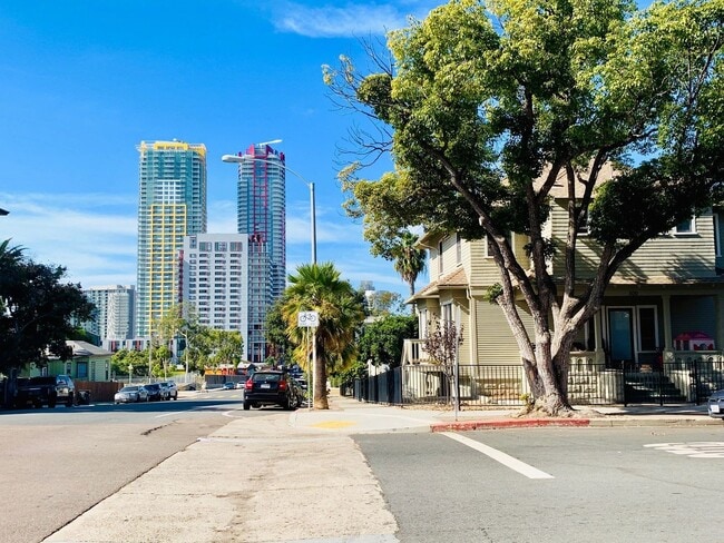 Primary Photo - STUDIO WITH A PEAK VIEW OF DOWNTOWN! $1,49...