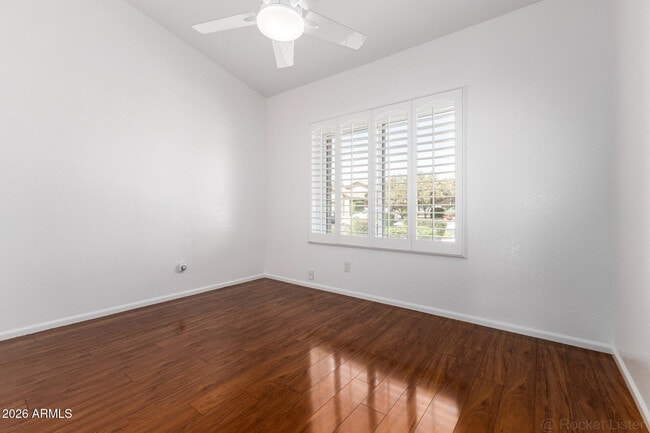 Building Photo - 9907 E Wood Dr