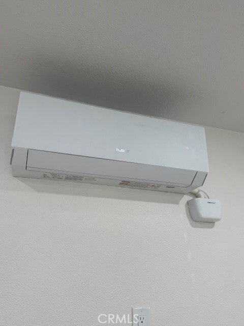 Building Photo - 17298 Woodhill St