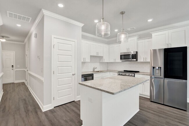 Building Photo - New Rental Now Available!