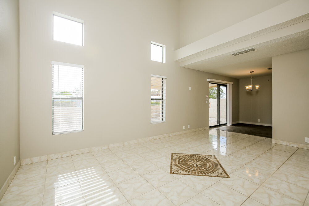 Building Photo - 3100 Centavo Dr