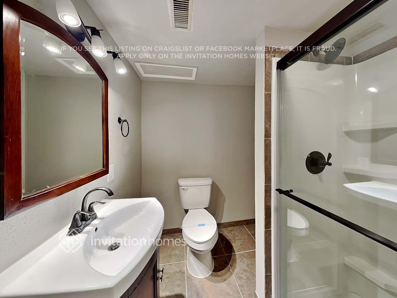 Building Photo - 366 Emerald St