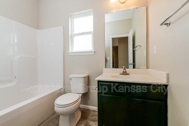 Building Photo - 26125 W 141st Terrace