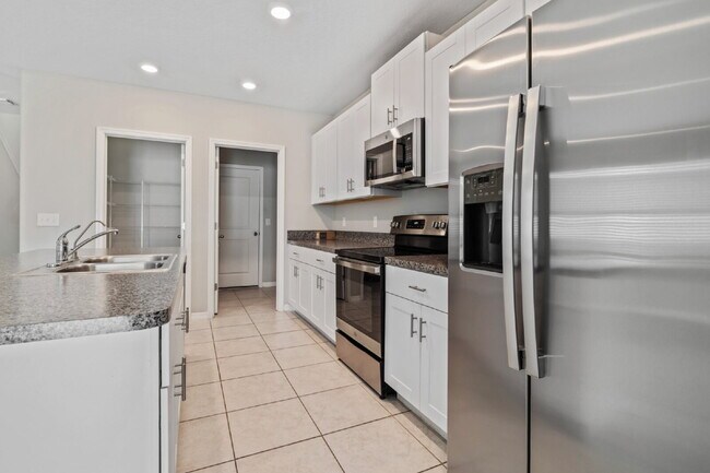 Building Photo - 7205 Ronnie Gardens Ct