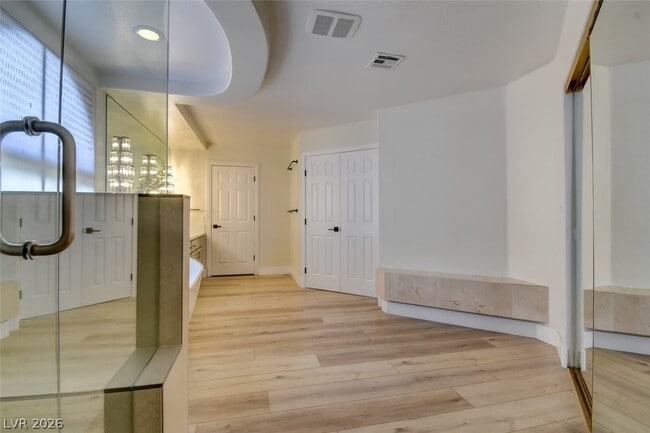 Building Photo - 7686 Gossamer Wind St