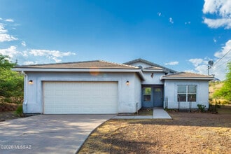 Building Photo - 392 Falcon Ct