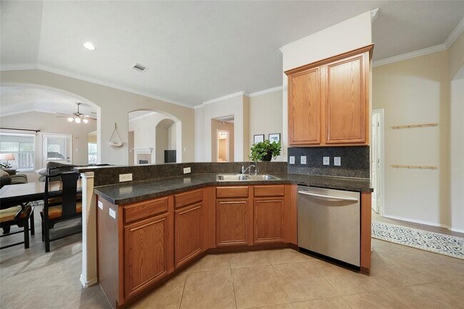 Building Photo - 14411 Dakota Bend Dr