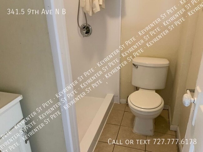 Building Photo - 341.5 9th Ave NE