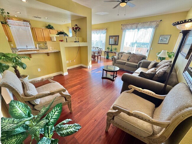 Building Photo - Modern condo with resort-style living in South Las Vegas