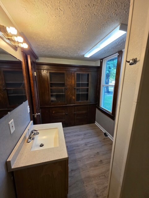 Building Photo - 164 E Church St