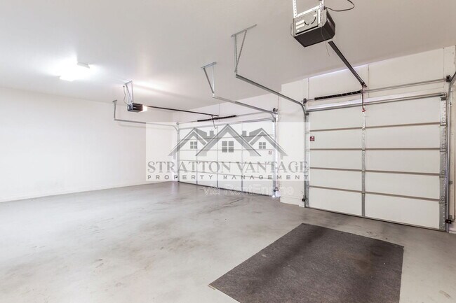 Building Photo - 7150 W Heritage Way