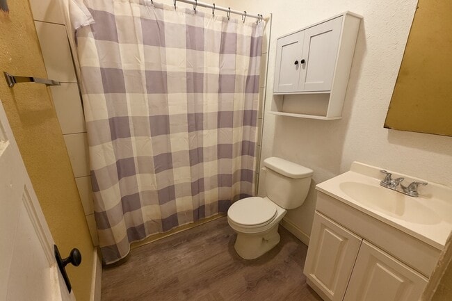 Building Photo - 583 S 2nd Ave