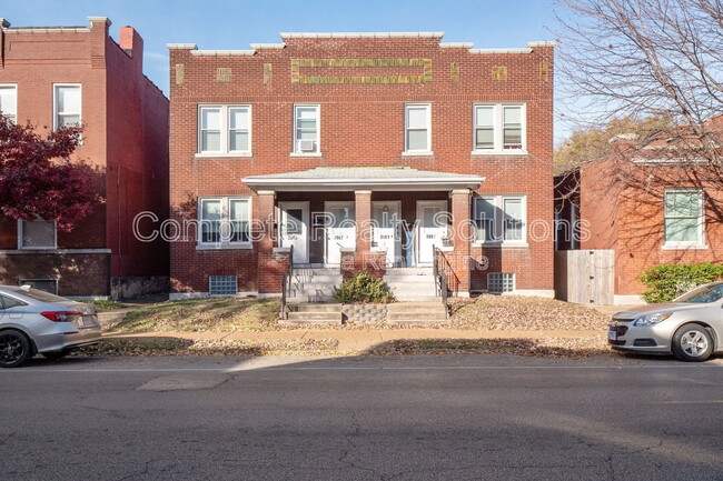 Building Photo - 3001 S Compton Ave