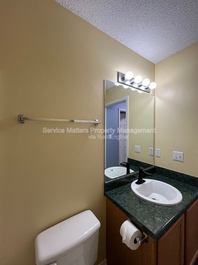 Building Photo - 2439 Redoubt Ave