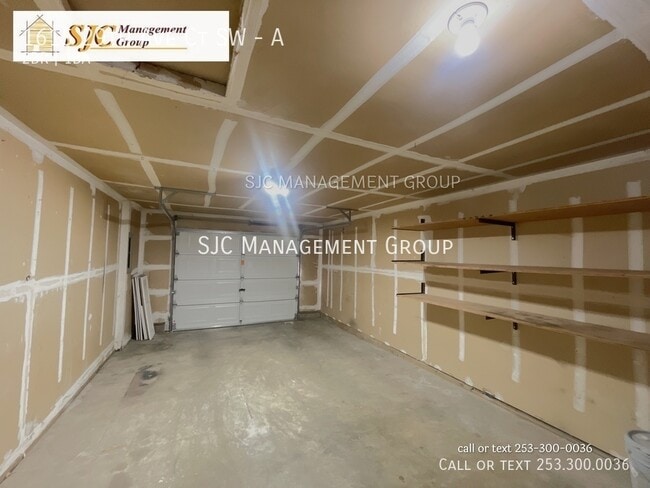 Building Photo - 1615 29 Ave Ct SW