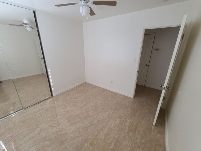 Building Photo - 851 Taft Ave