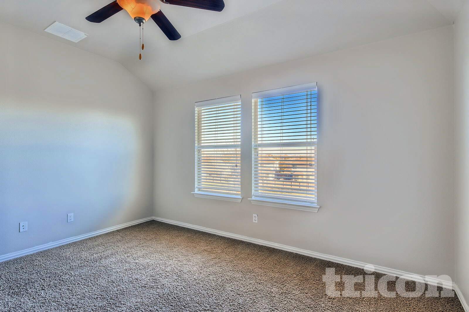 Building Photo - 1913 Colony Glen Ln