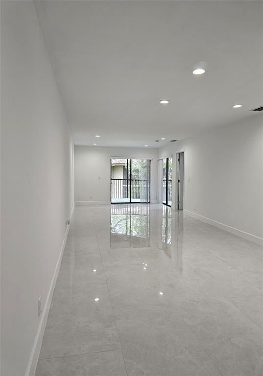 Building Photo - 9557 NW 2nd Pl