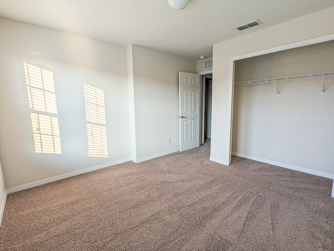 Bedroom 2 - 7001 Butterfly Ct