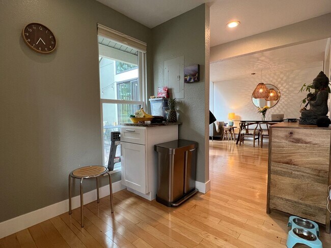 Building Photo - Nature’s Paradise in Shanahan Ridge - Fully Furnished