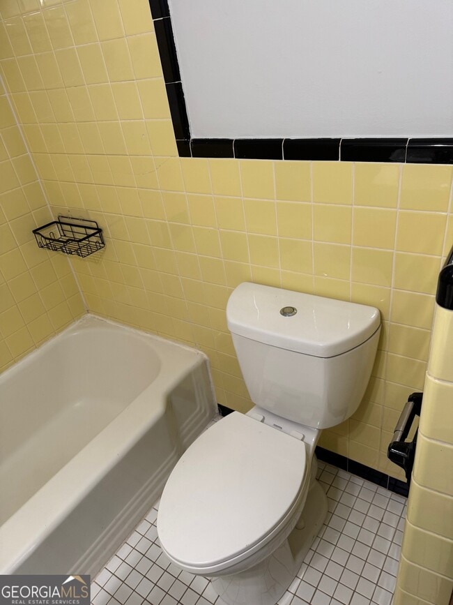 Building Photo - 5026 Chamblee Tucker Rd