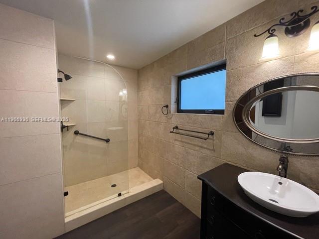 Building Photo - 721 Tibidabo Ave