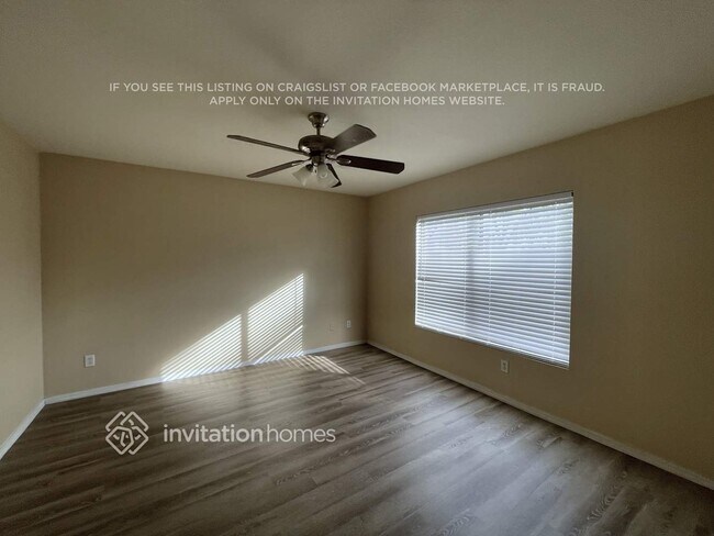 Building Photo - 13043 W Via Camille