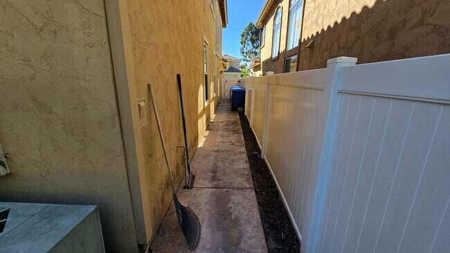 Building Photo - SCRIPPS RANCH / SAN DIEGO - Nice 4 Bedroom...