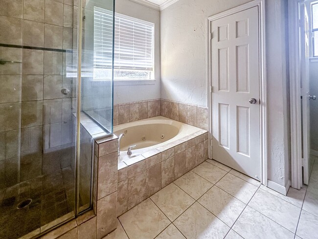 Building Photo - 18319 Arbor Terrace Dr