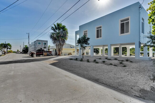 Building Photo - 31368 Ave I