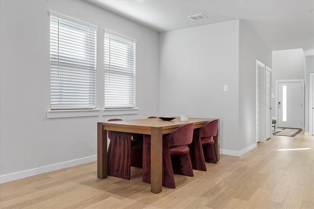 Building Photo - 608 Cottage Wood Dr