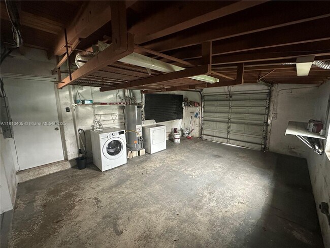 Building Photo - 8845 SW 21st Terrace