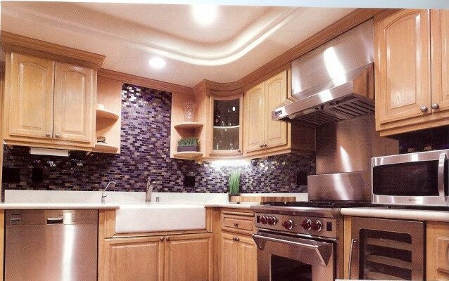 Building Photo - 450 Elmwood Dr