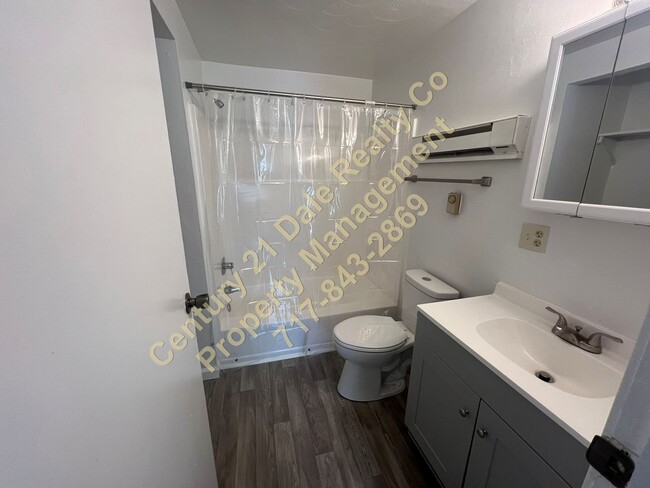 Building Photo - 3086 Staunton Ave