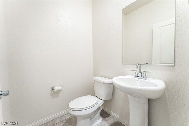 Building Photo - 410 Larksong Ave