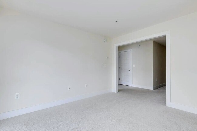 Building Photo - 4240 Broad Hill Dr