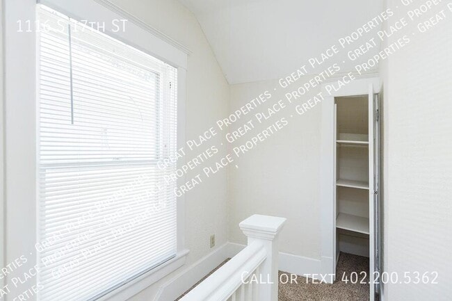 Building Photo - 1116 S 17th St