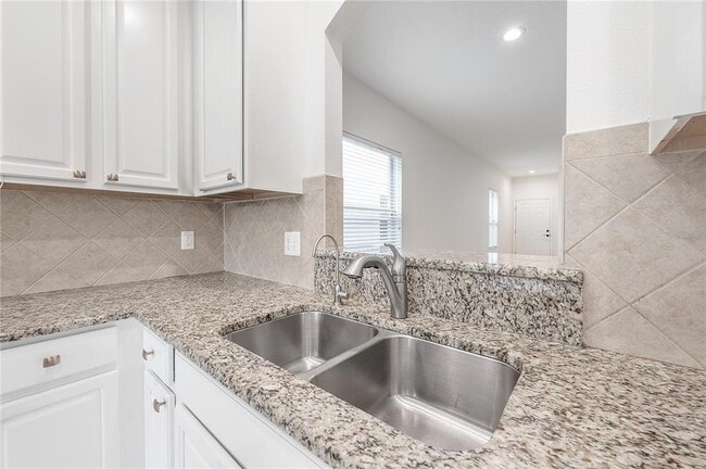 Building Photo - 7843 Tuscany Woods Dr