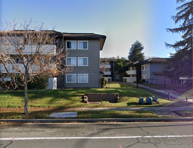 Community -1 - 47112 Warm Springs Blvd