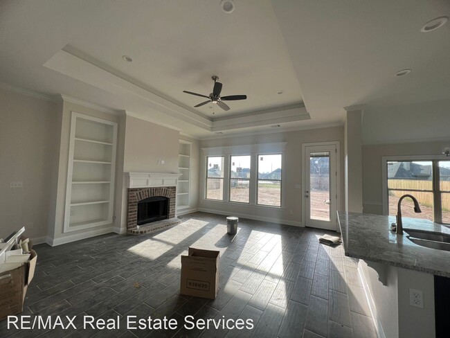 Building Photo - 4 br, 2 bath House - 552 Brunswick Gardens