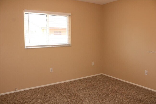 Building Photo - 4215 18th Ave Dr W