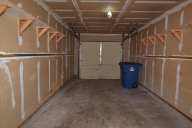 Building Photo - 12314 Alderbrook Dr
