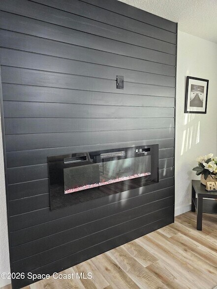 Building Photo - 872 Sadnet Cir NE