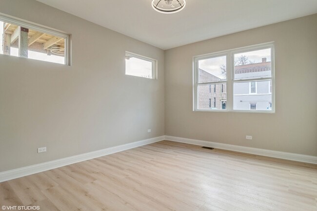 Building Photo - 1101 N Lawndale Ave