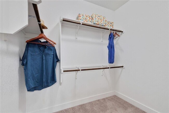 Building Photo - 9507 Gynerium Dr