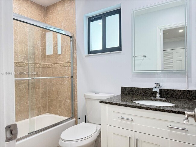 Building Photo - 2146 SW 103rd Pl