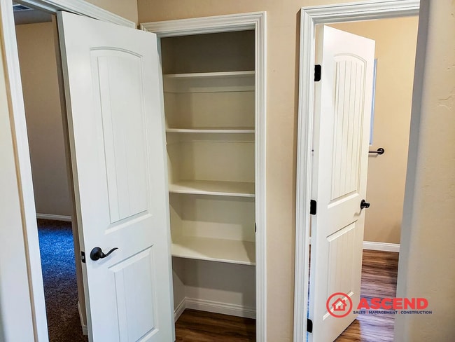 Building Photo - 4 Bedroom 2 Bath Newly Constructed Home